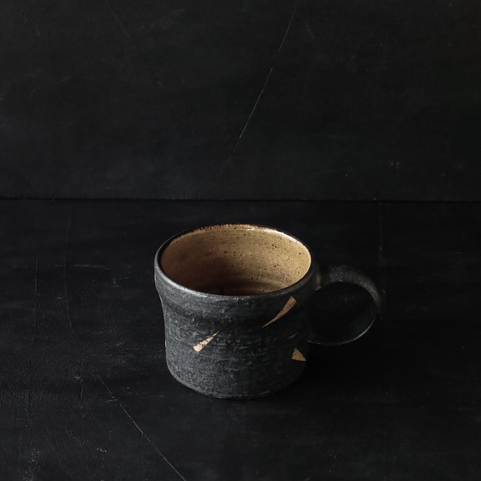 26-OM-28 Black Mug Large