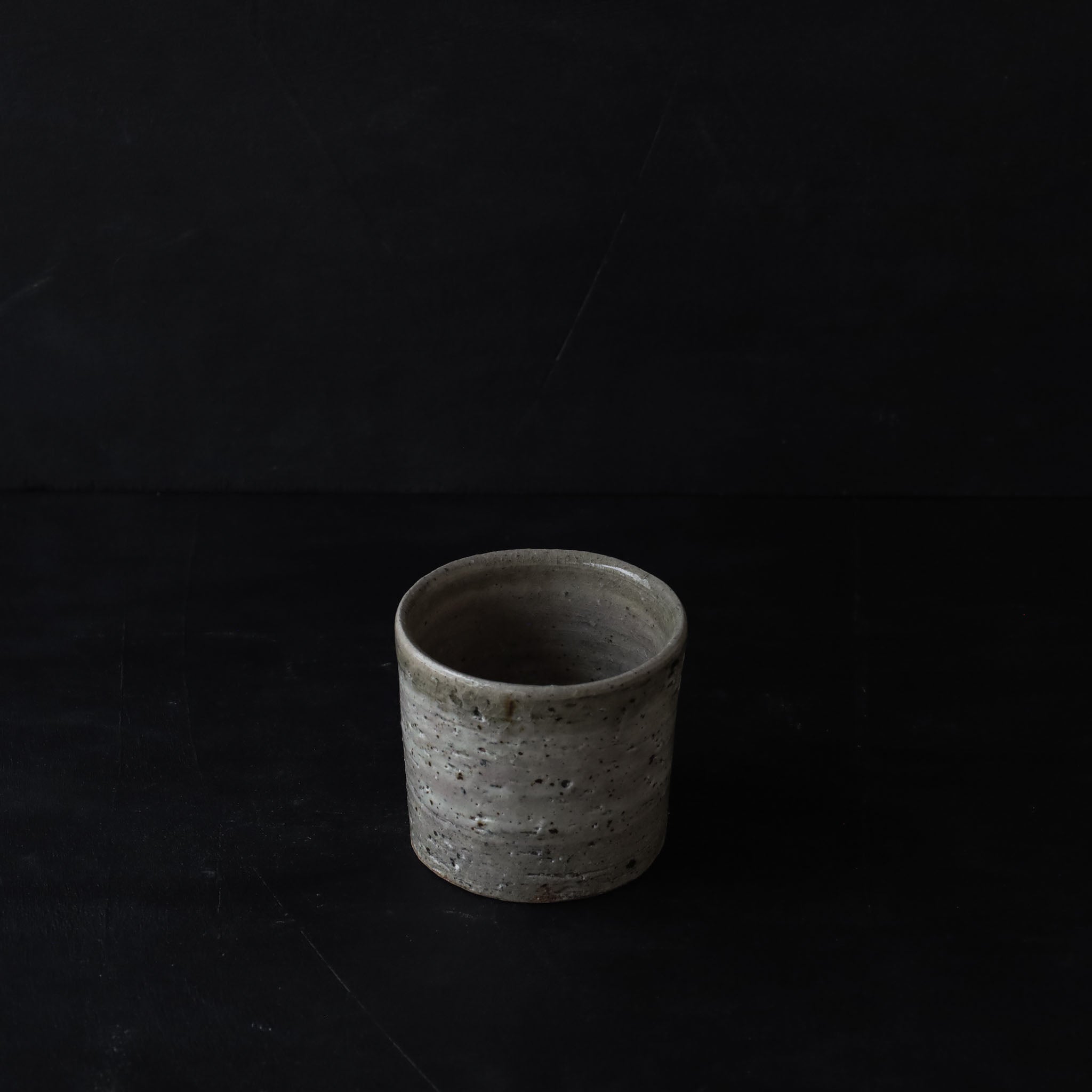 26-OM-34 Hakeme (Brushstroke) Rocks Cup