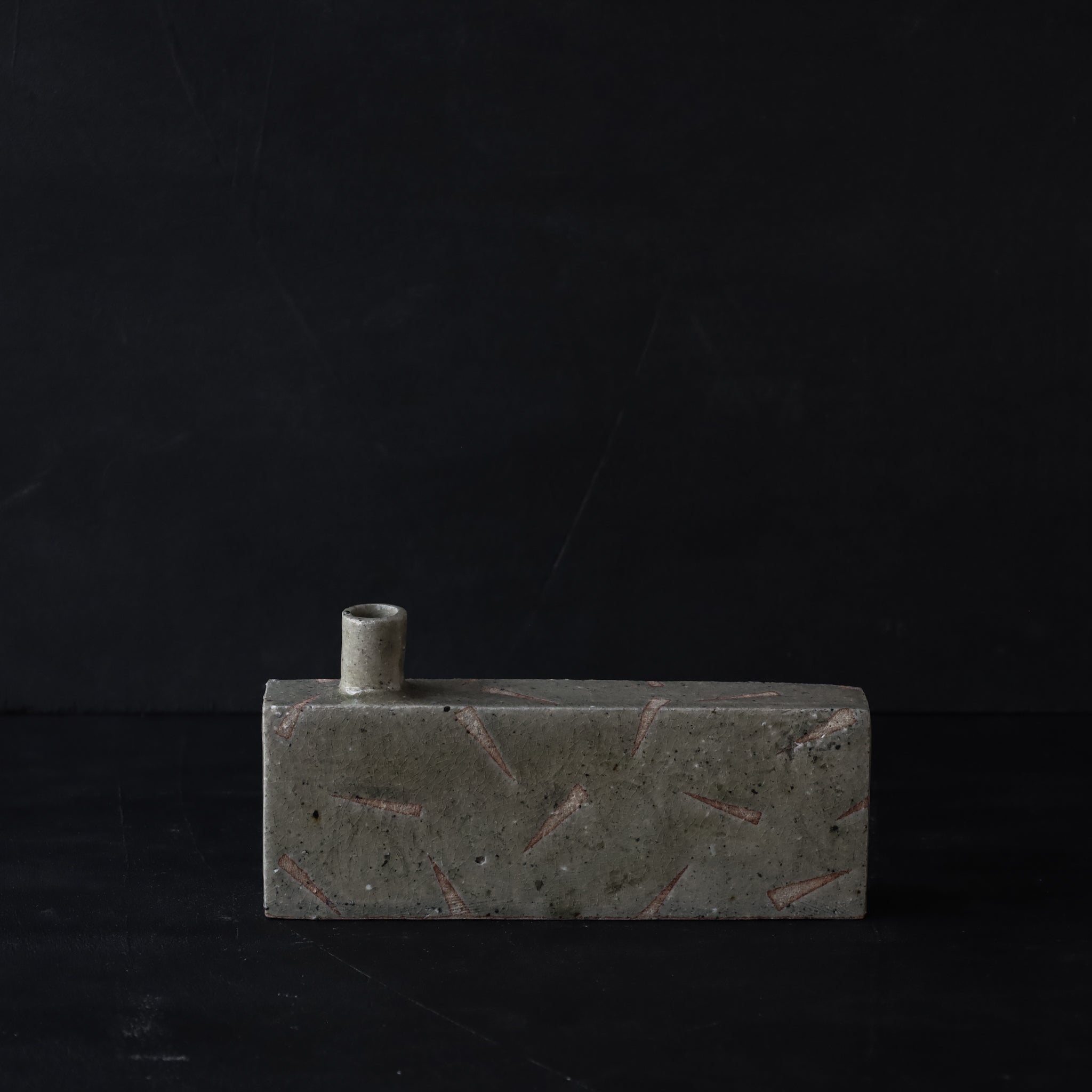 26-OM-51 Rectangular Single-Flower Vase
