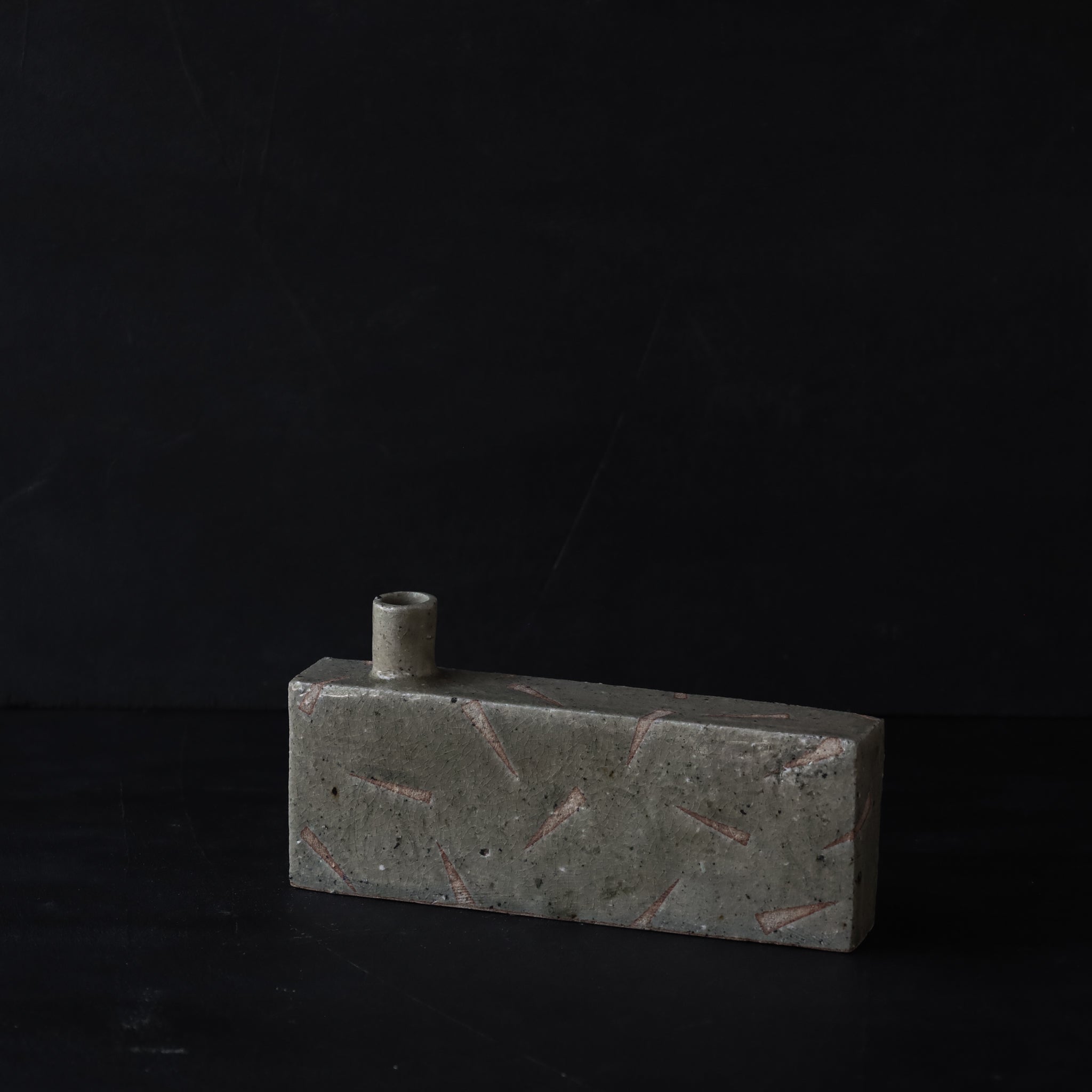 26-OM-51 Rectangular Single-Flower Vase