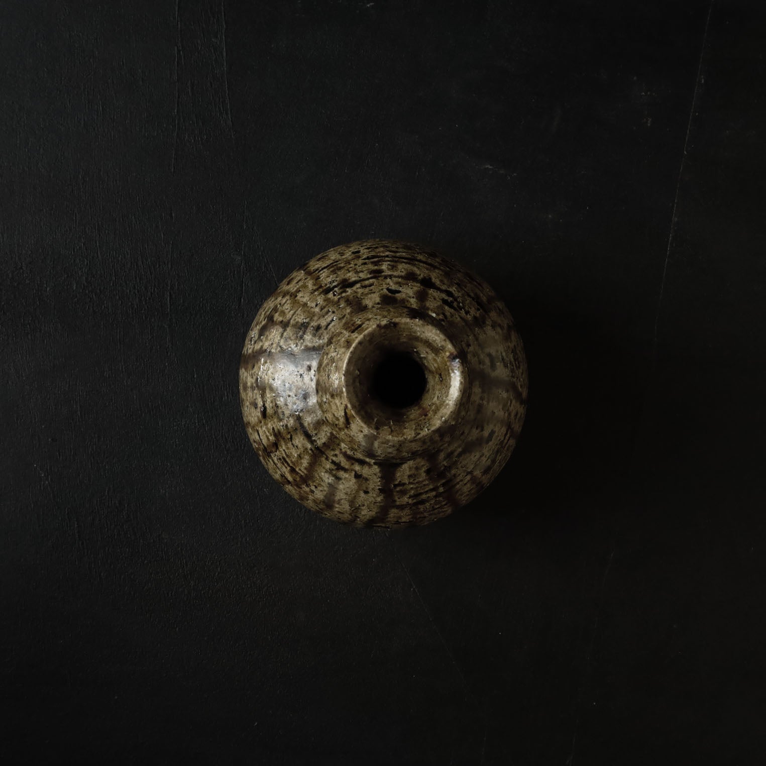 26-OM-55 Gourd-Shaped Bottle Small