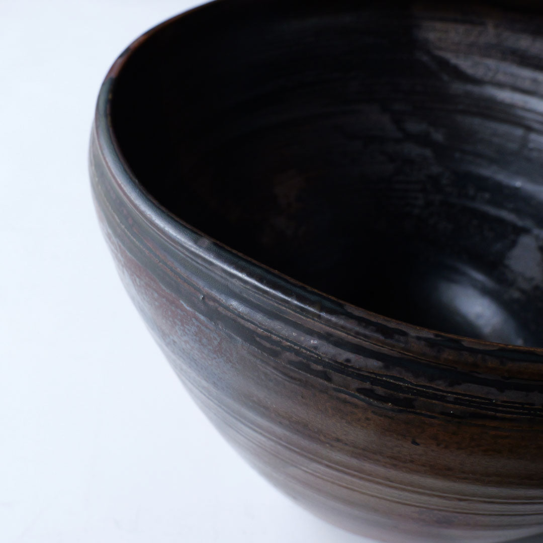 ●24-TY-83窯変黒唐津大器
