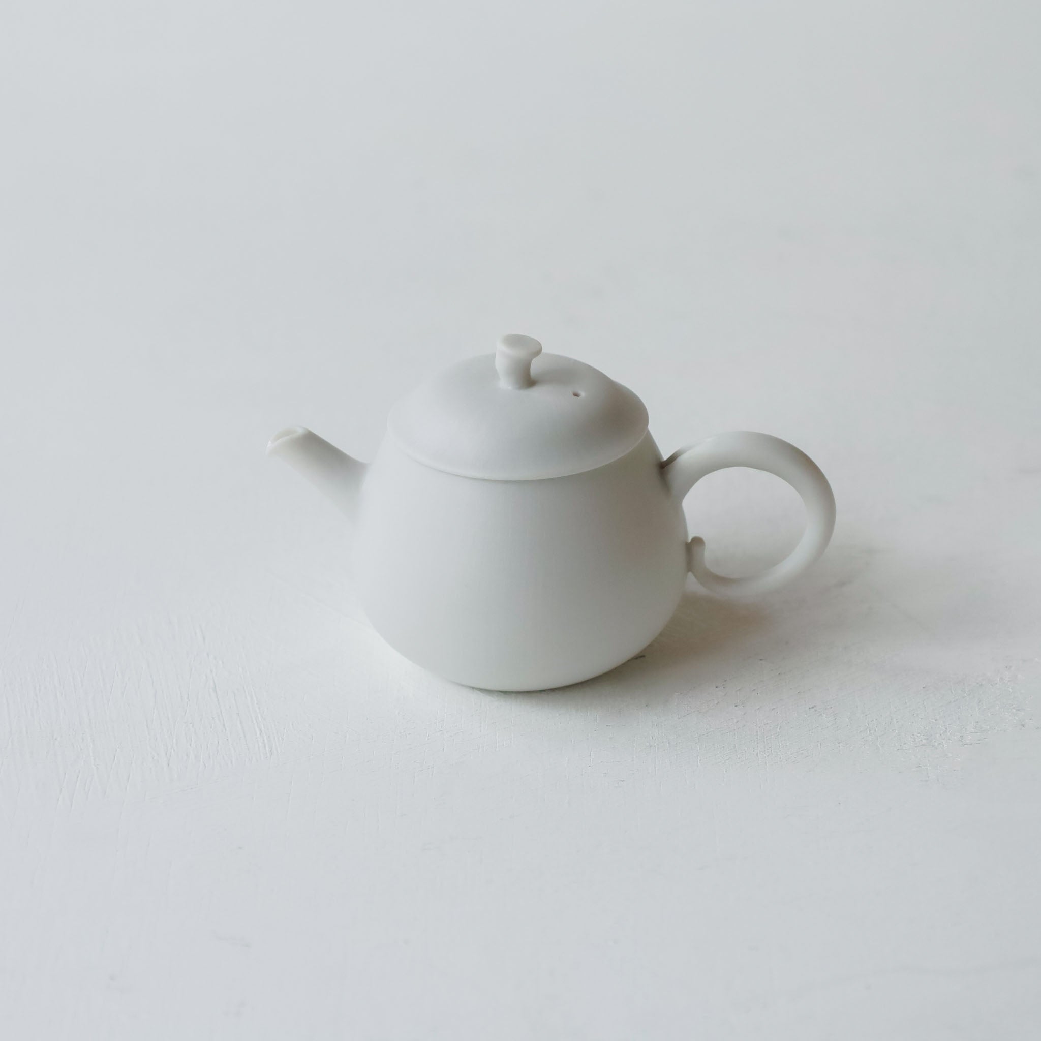 村上雄一 卵殻茶壺水果