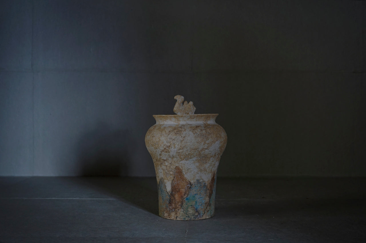 ●25-IM28 灰陶加彩壺(ラクダ)