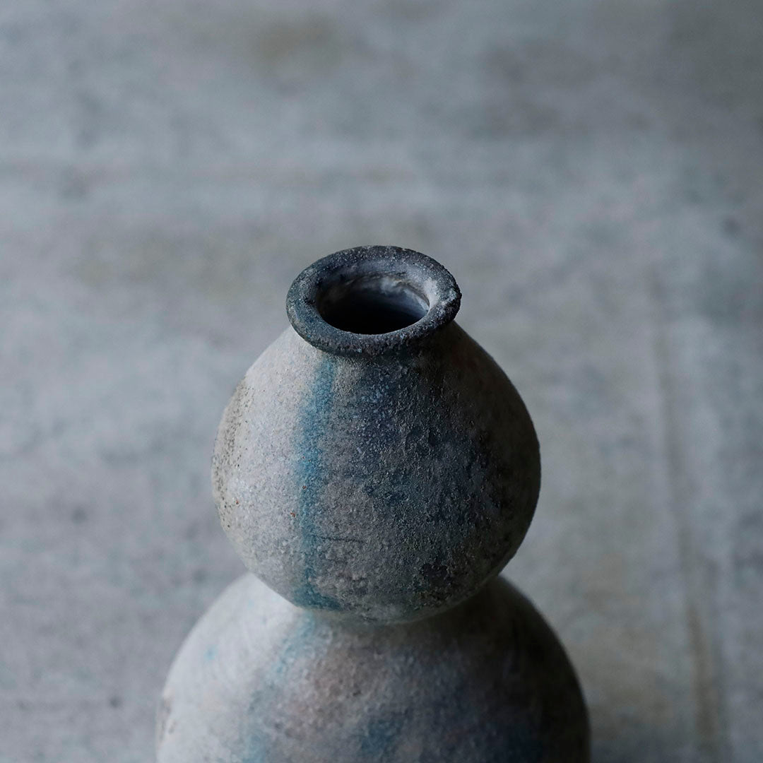Shirosabi Gourd-shaped Vessel 26-21