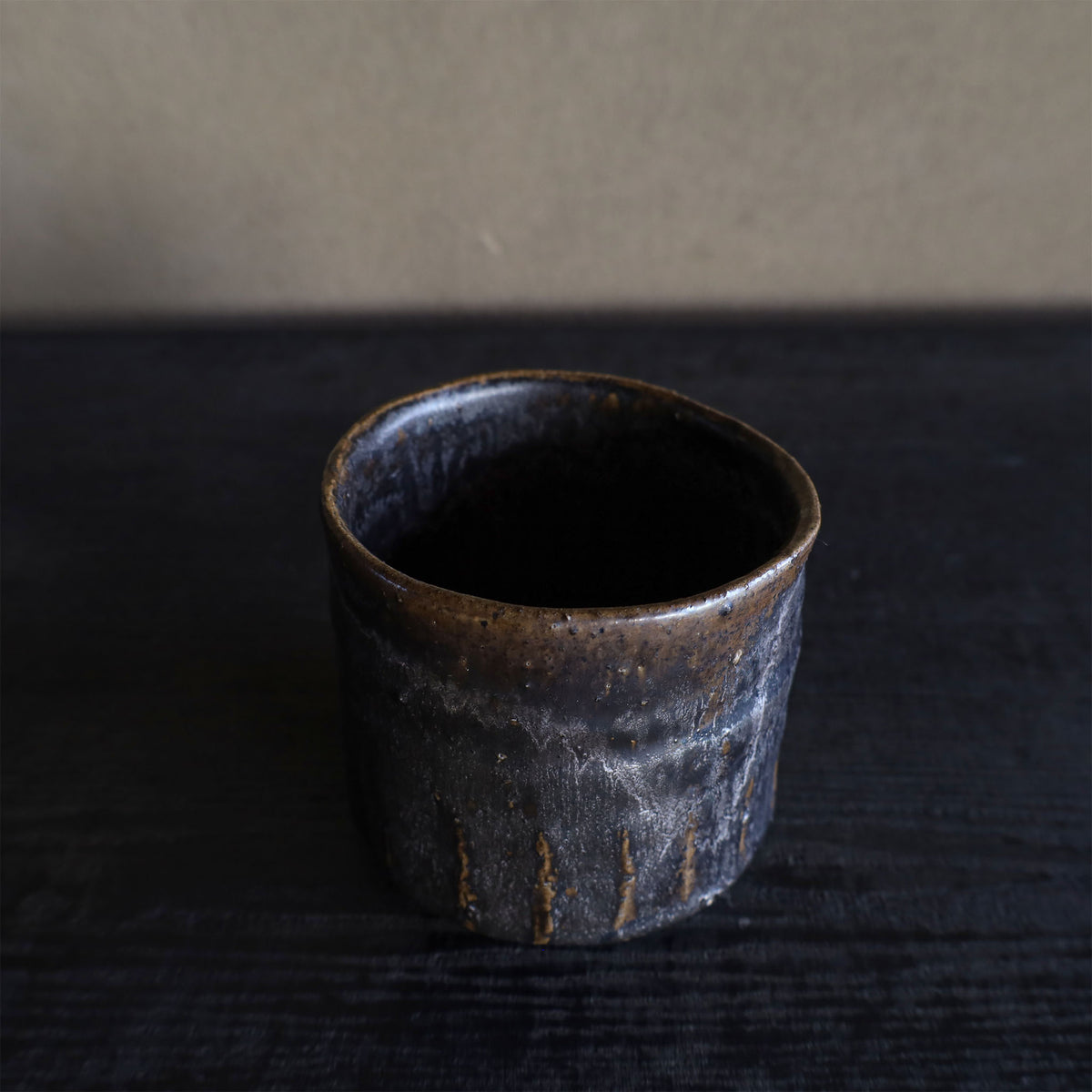 26-23 Shiro Shimizu, Iron Glaze, Silver Decoration, Stacked-Fired Chawan