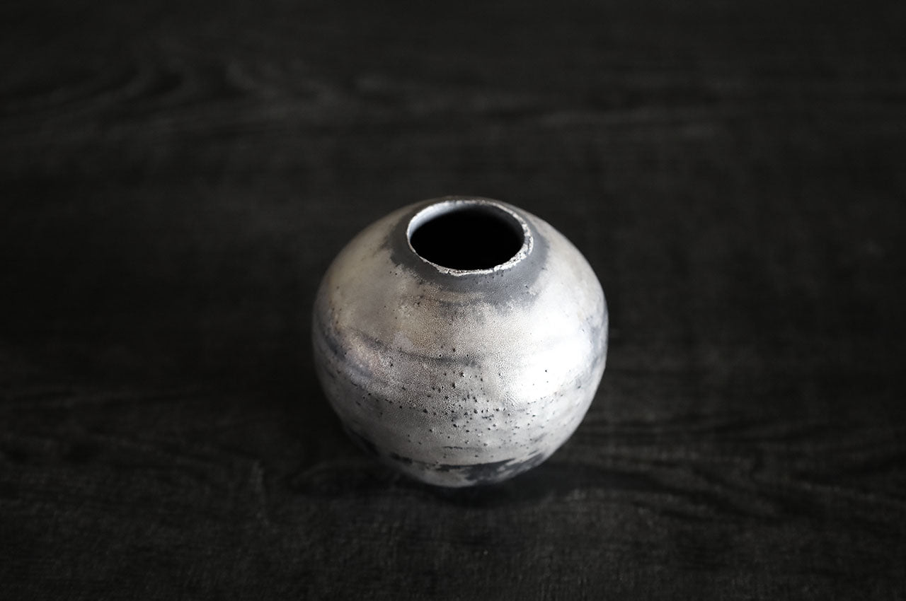 Atsushi Funakushi Gin-sai Chaire (Silver-glazed Tea Caddy)