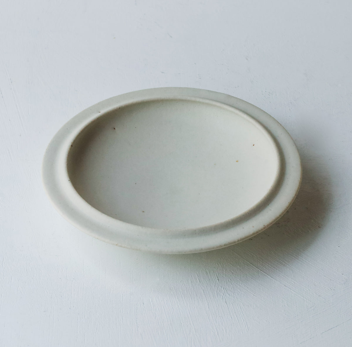 船串篤司 プレート round 15cm 白
