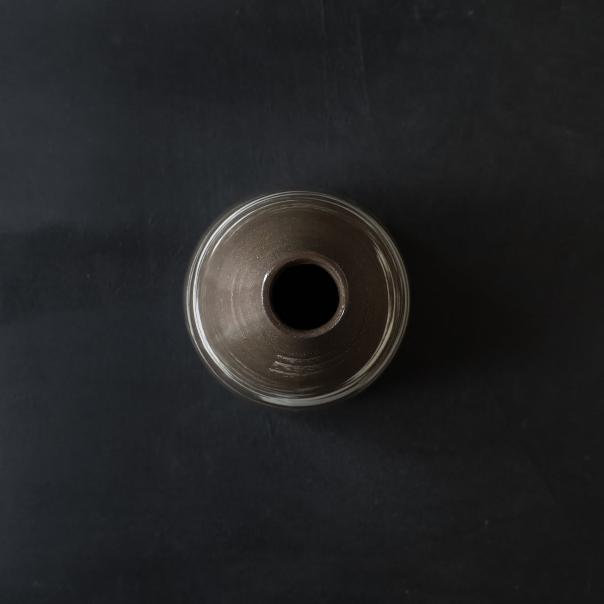●26-HN-15 Conical Vase Marble