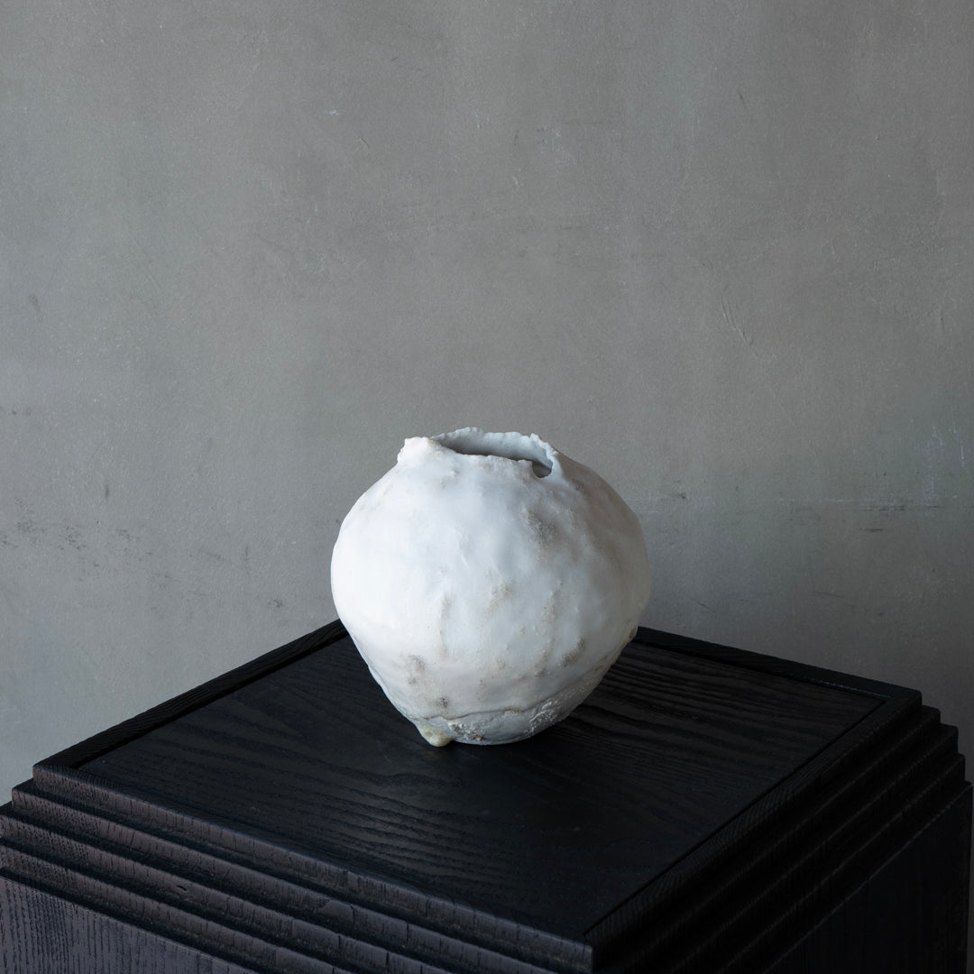25-10S 池田優子 白磁 白釉花器-1