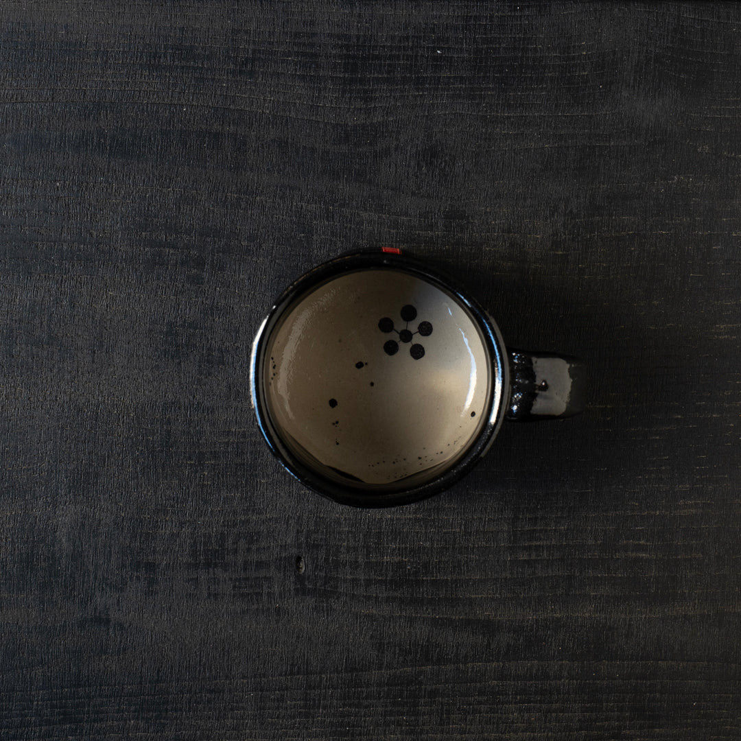 25-10S 寺田鉄平 瀬戸黒赭彩 マグカップ