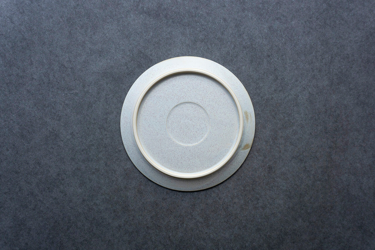 安藤由香 6寸皿 フラットリム なし BG