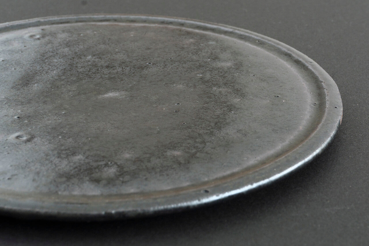 Naoto Yano / Black Glaze Plate 23cm