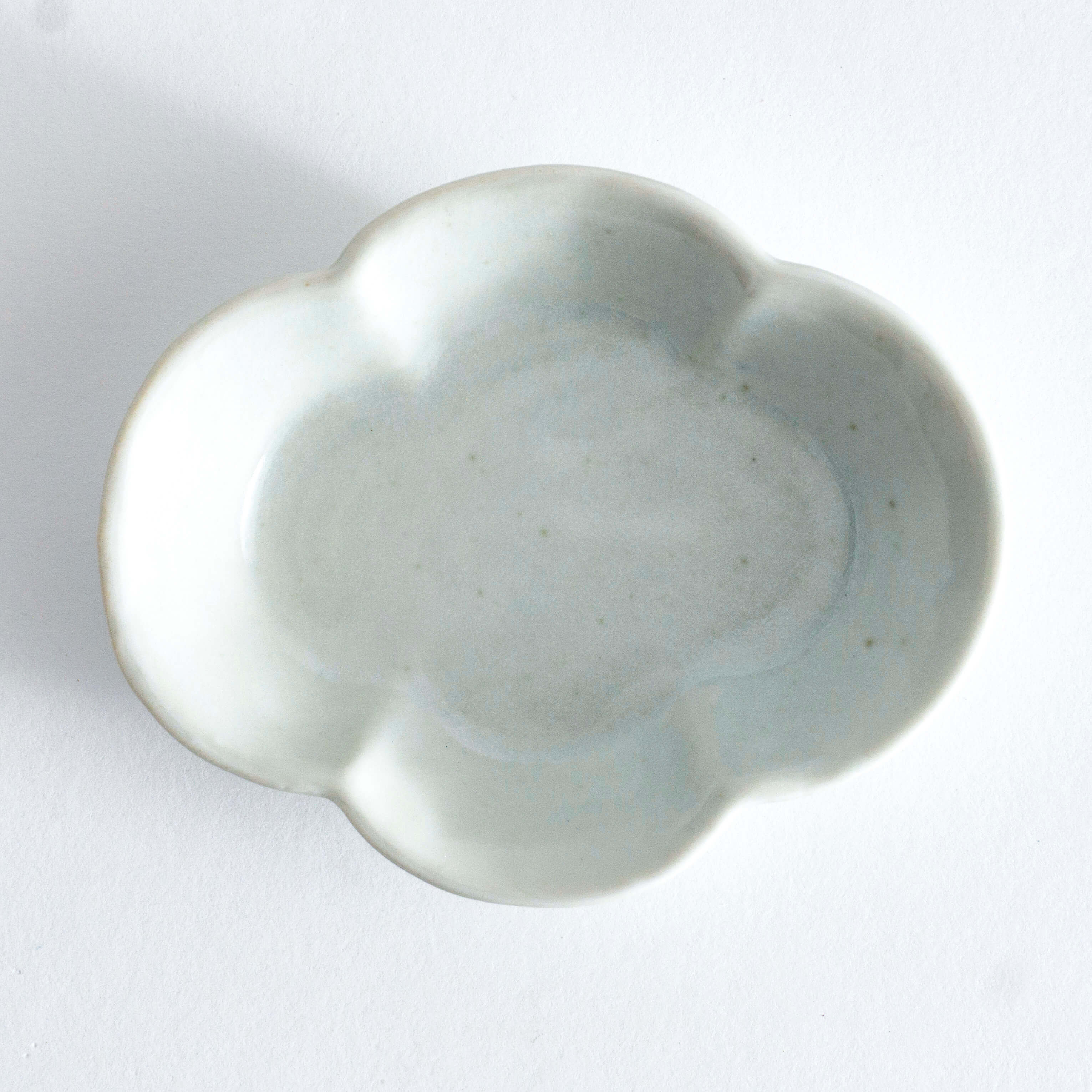 Yazaemon Kiln - Small Mamebachi Bowl, Old White Porcelain