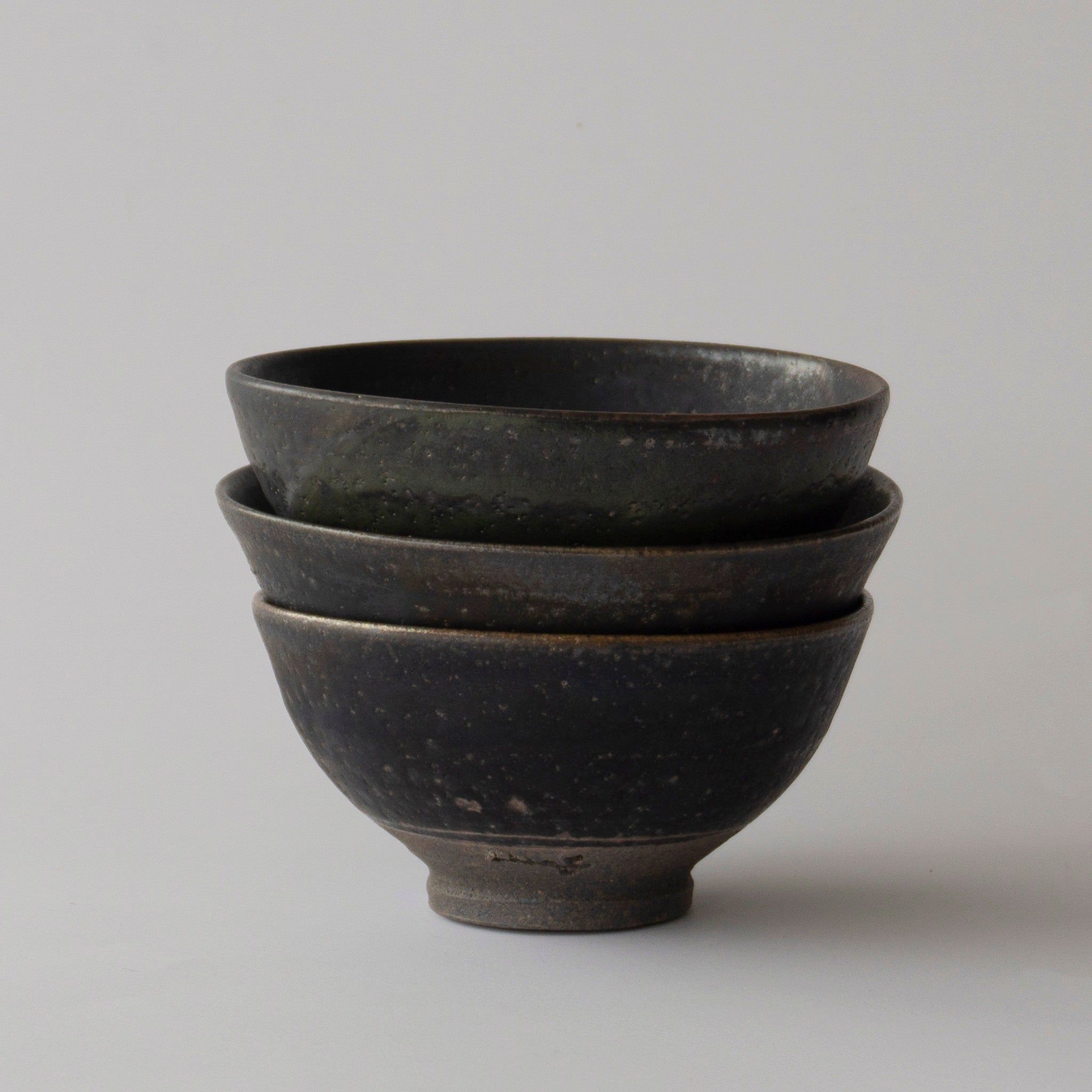Yukiko Kiln Rice Bowl "Kuro (Black)-Karatsu"