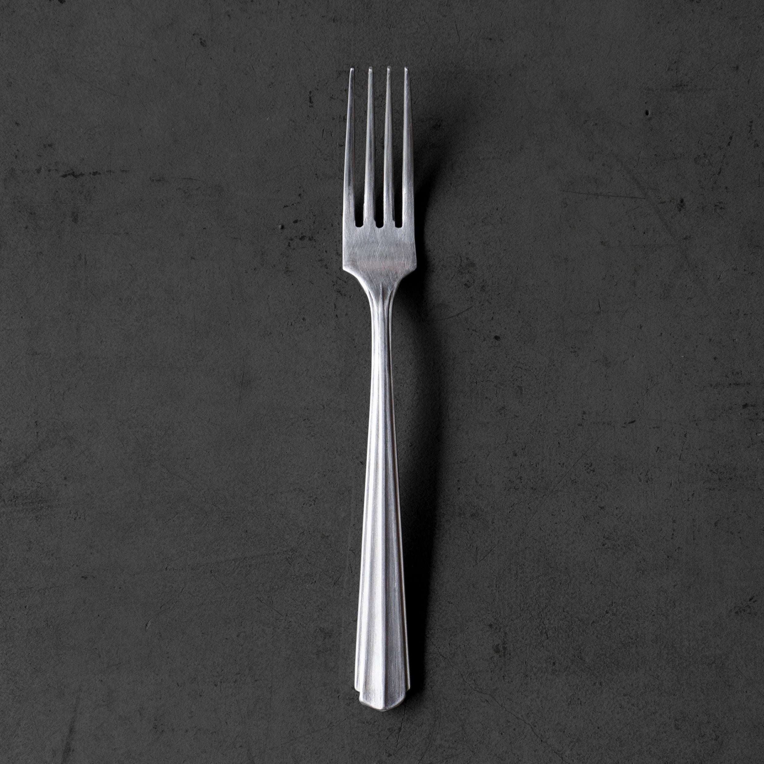 ryo folk-a table