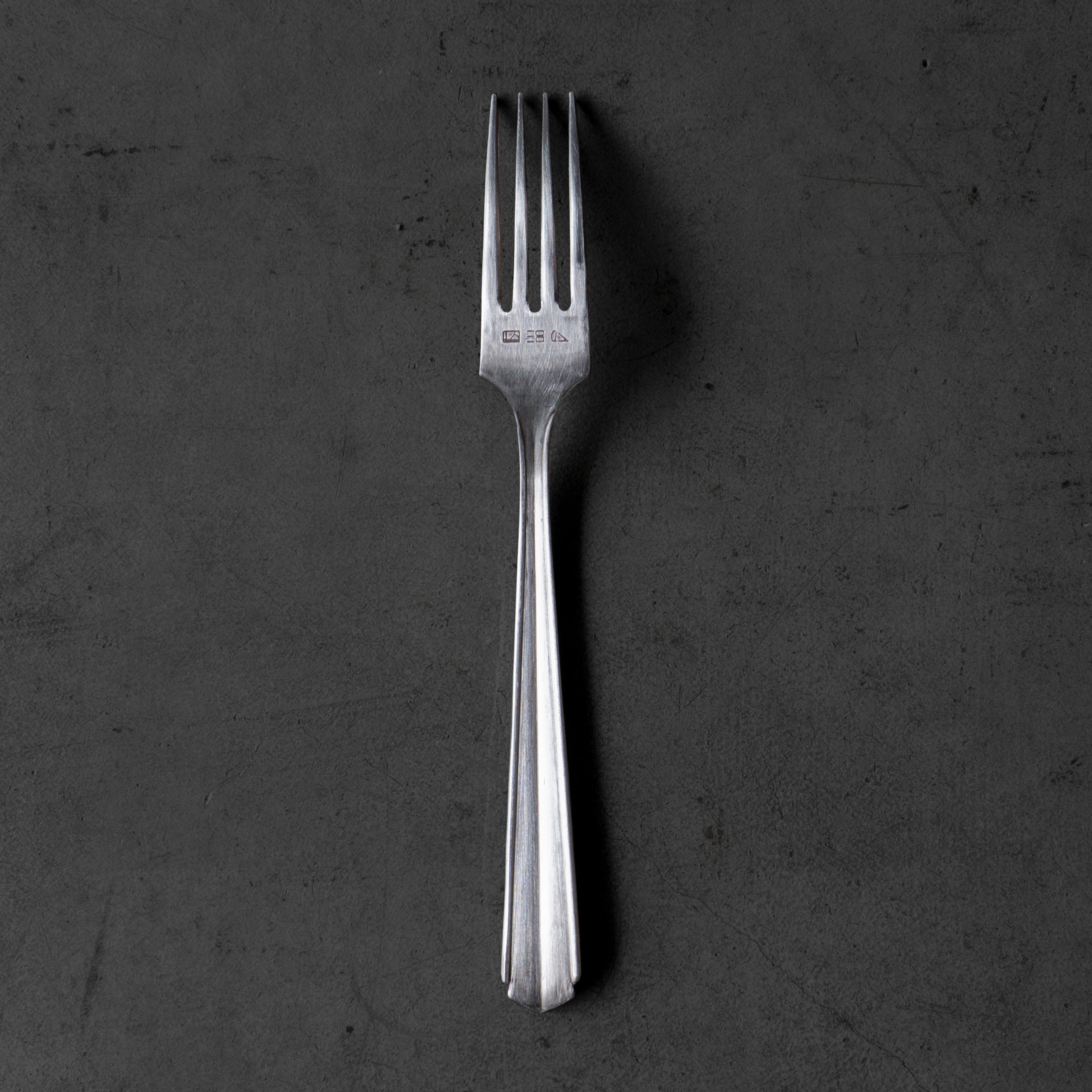 ryo folk-a table