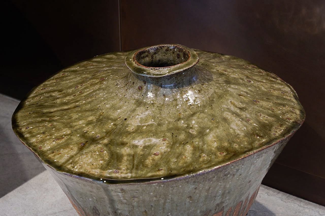 宮城正幸 壺 22C 灰釉