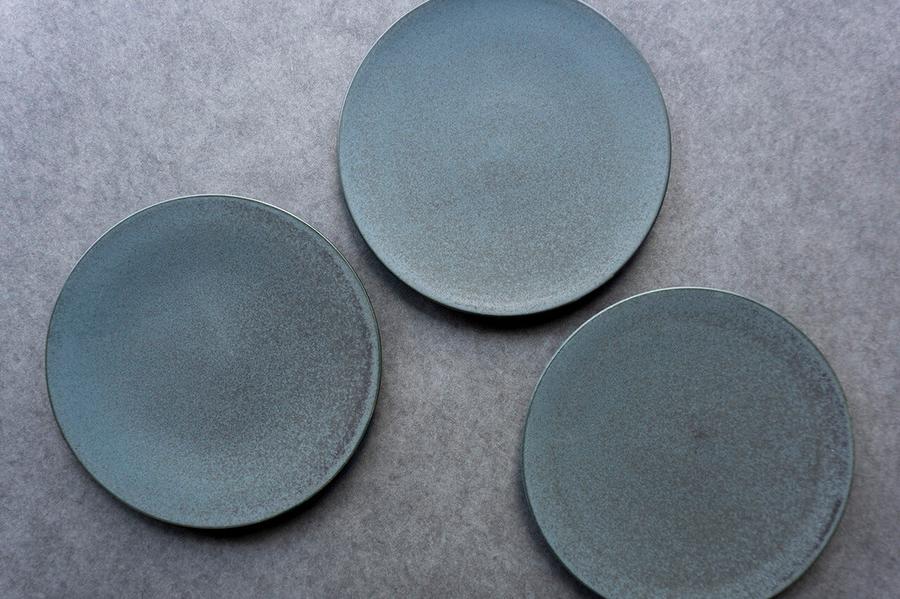 安藤由香 8寸皿 フラットリム なし NV