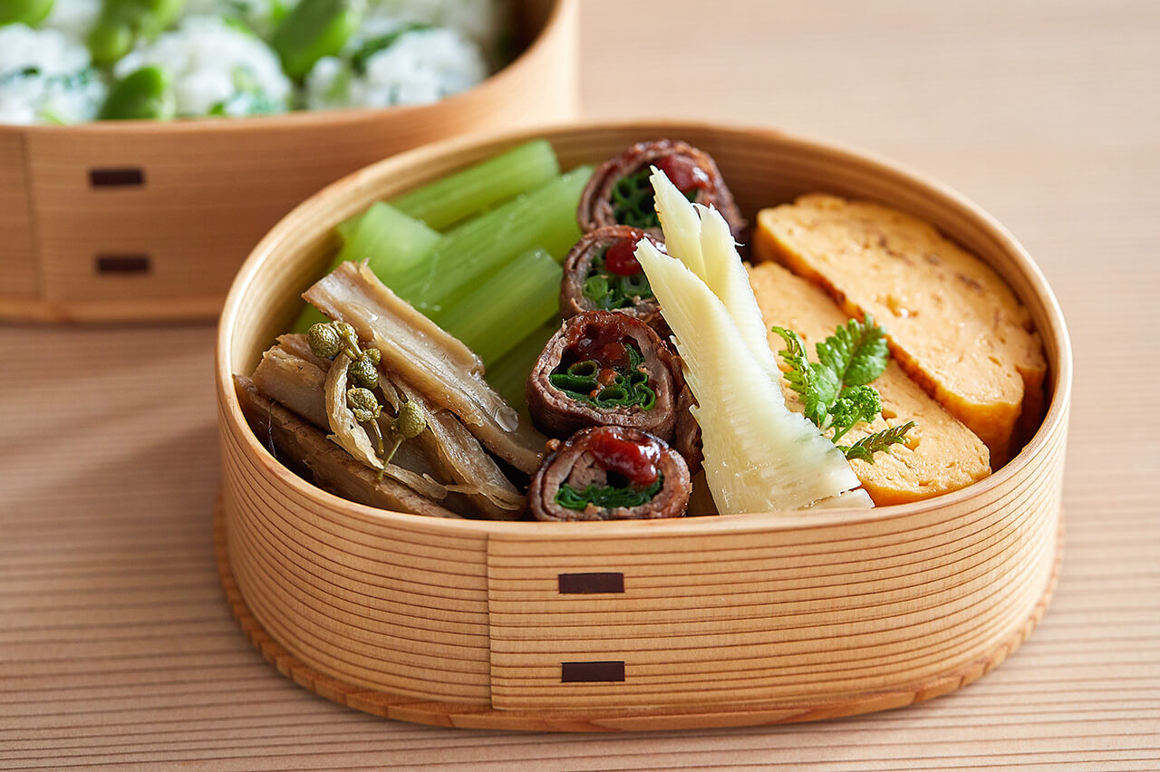 Ryobian - Oval "Magewappa" Lunch Box (2-tier)