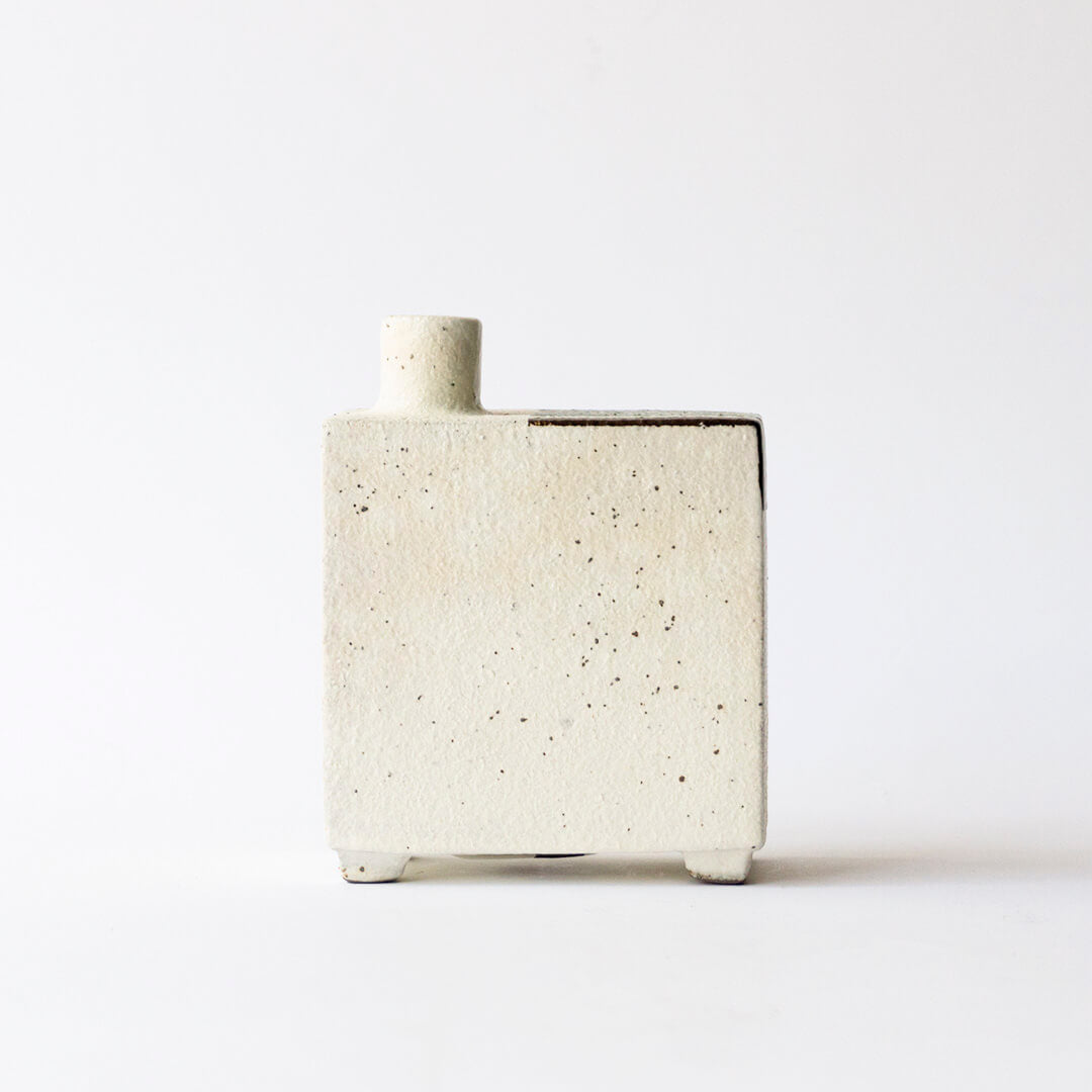 Toubou Makiya One Flower Vase With Feet E