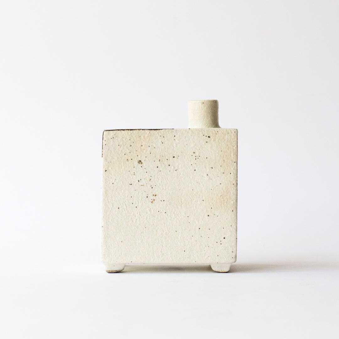 Toubou Makiya One Flower Vase With Feet E