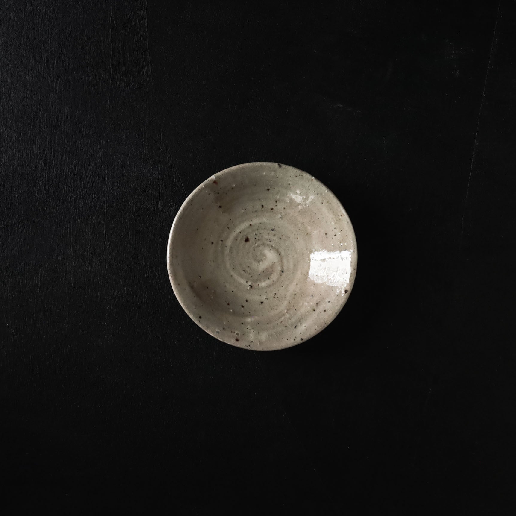 26-OM-11 Hakeme (Brushstroke) Mame-zara / Small Dish