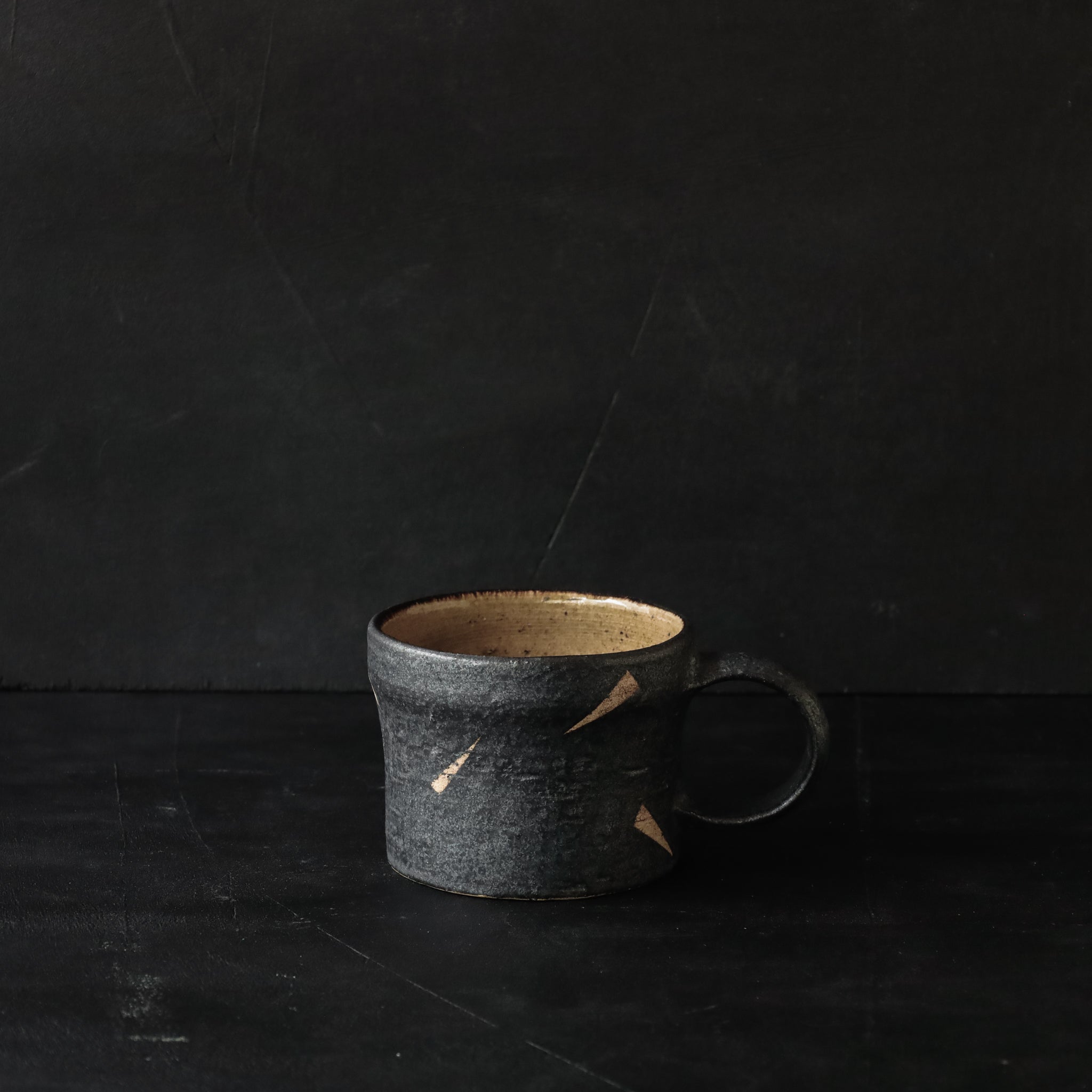 26-OM-28 Black Mug Large