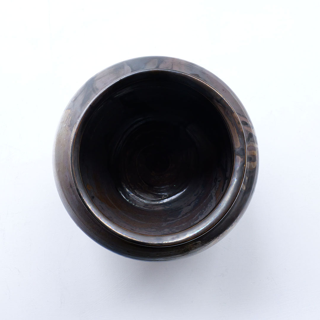 ●24-TY-31窯変黒唐津壺