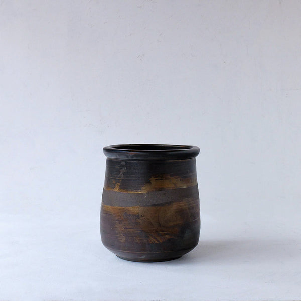 ●24-TY-37窯変黒唐津筒器