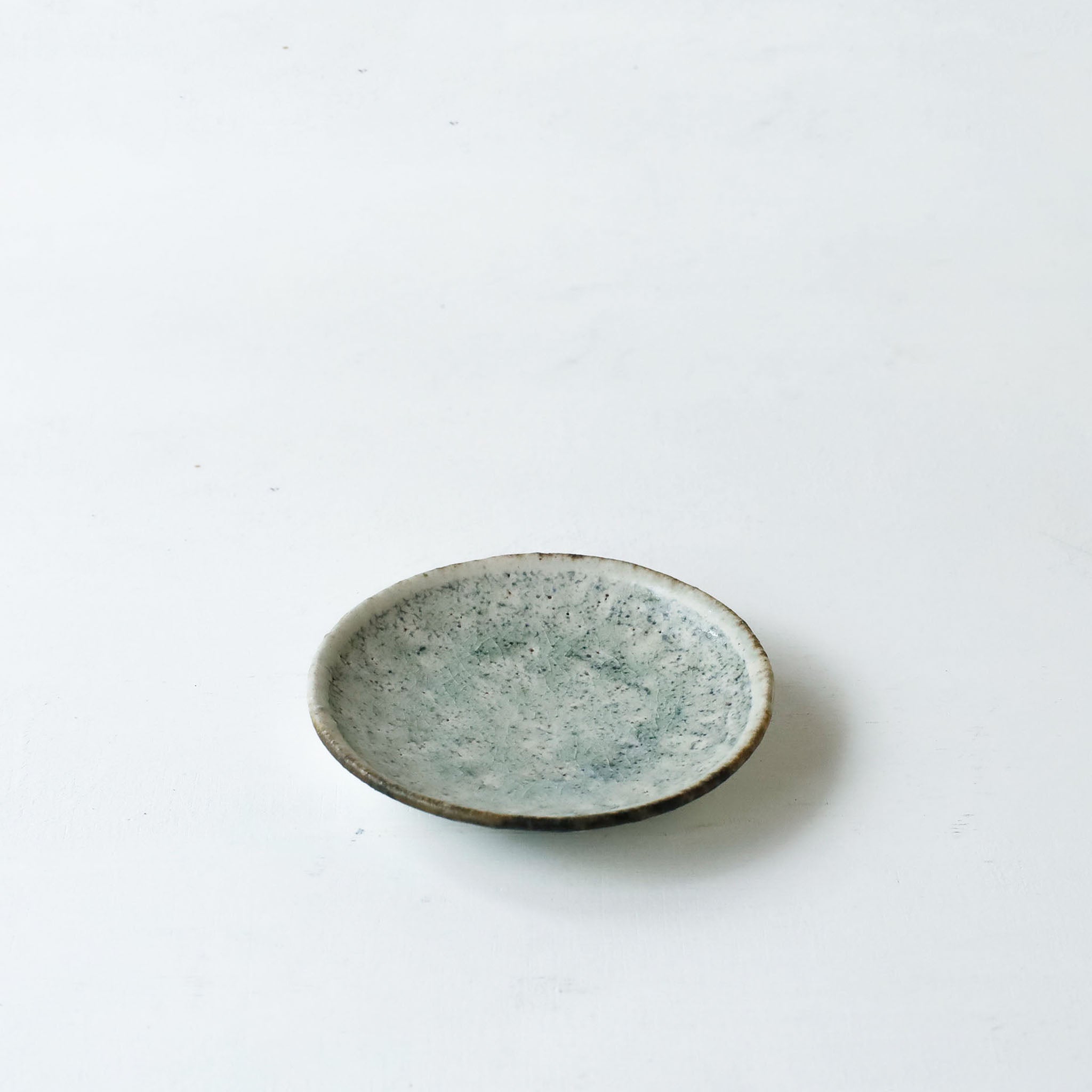 ●26-NT-39 Ash-Glazed Kohiki Mamezara (Mini Plate / φ100)