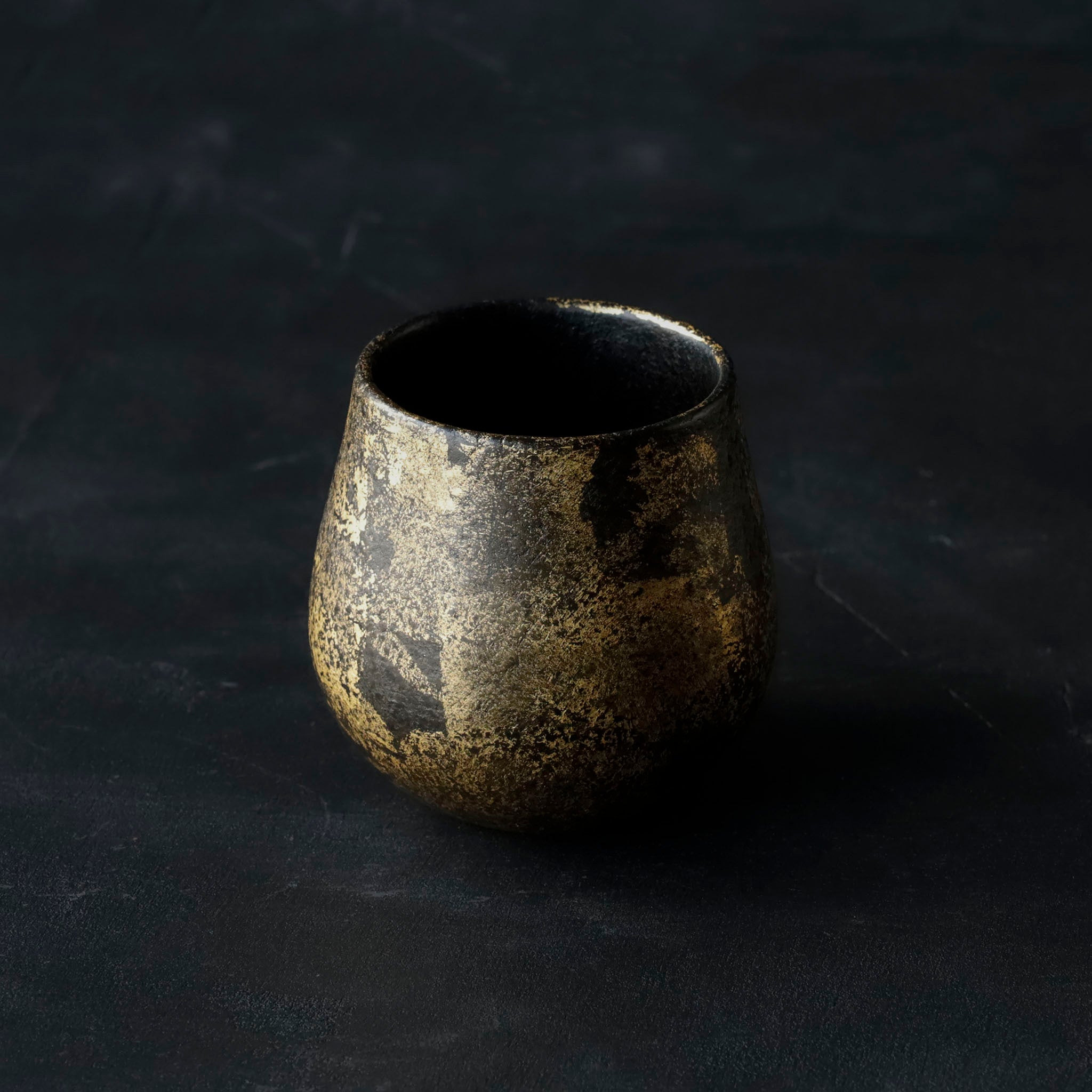26-AS-74  Cup – Gold-painted