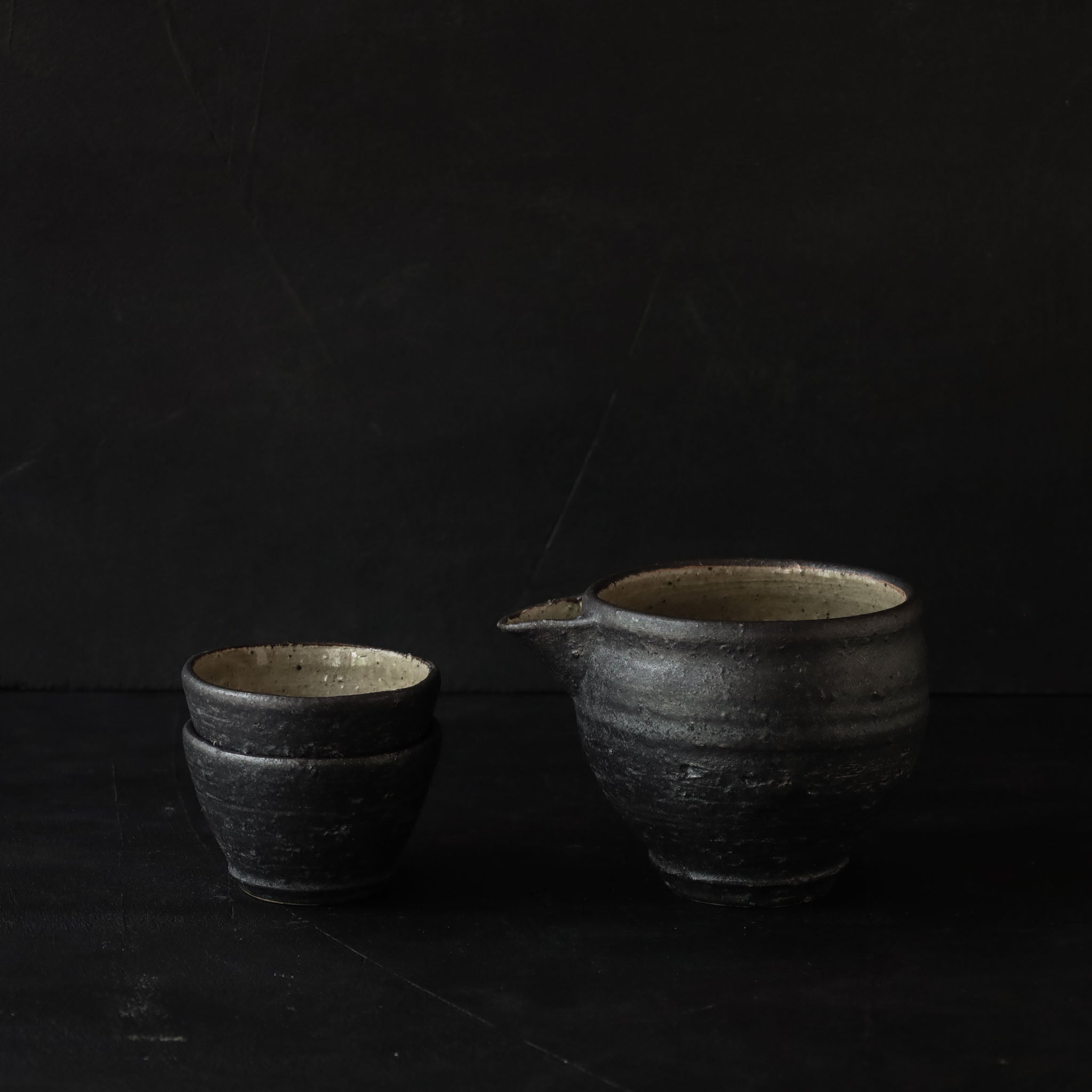 ●26-OM-47黒片口酒器セット