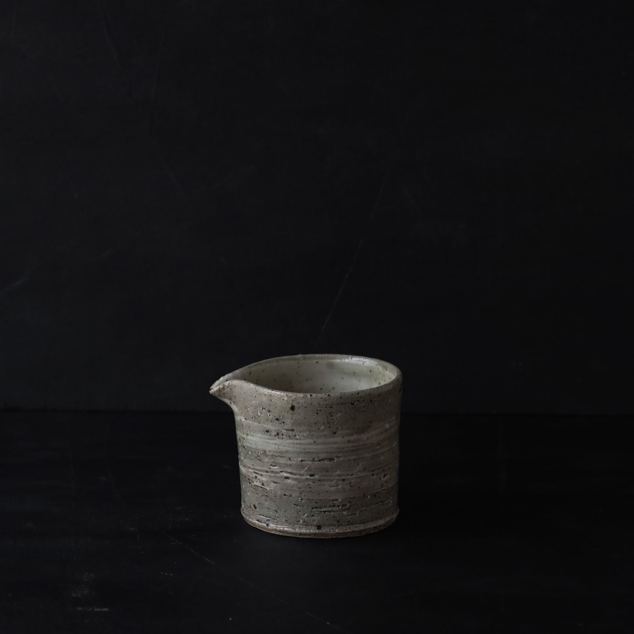 26-OM-50 Cylindrical Katakuchi (Pitcher)
