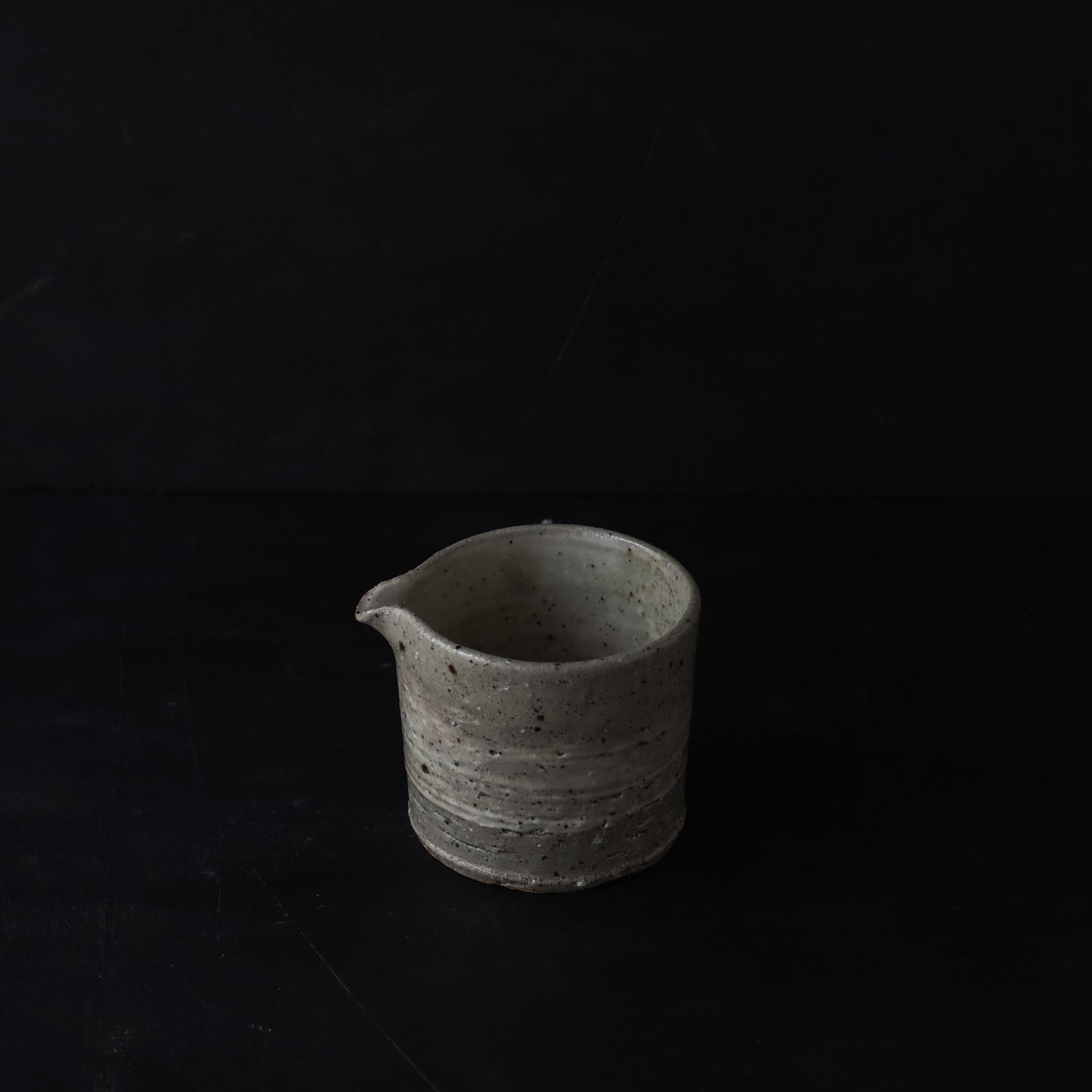 26-OM-50 Cylindrical Katakuchi (Pitcher)