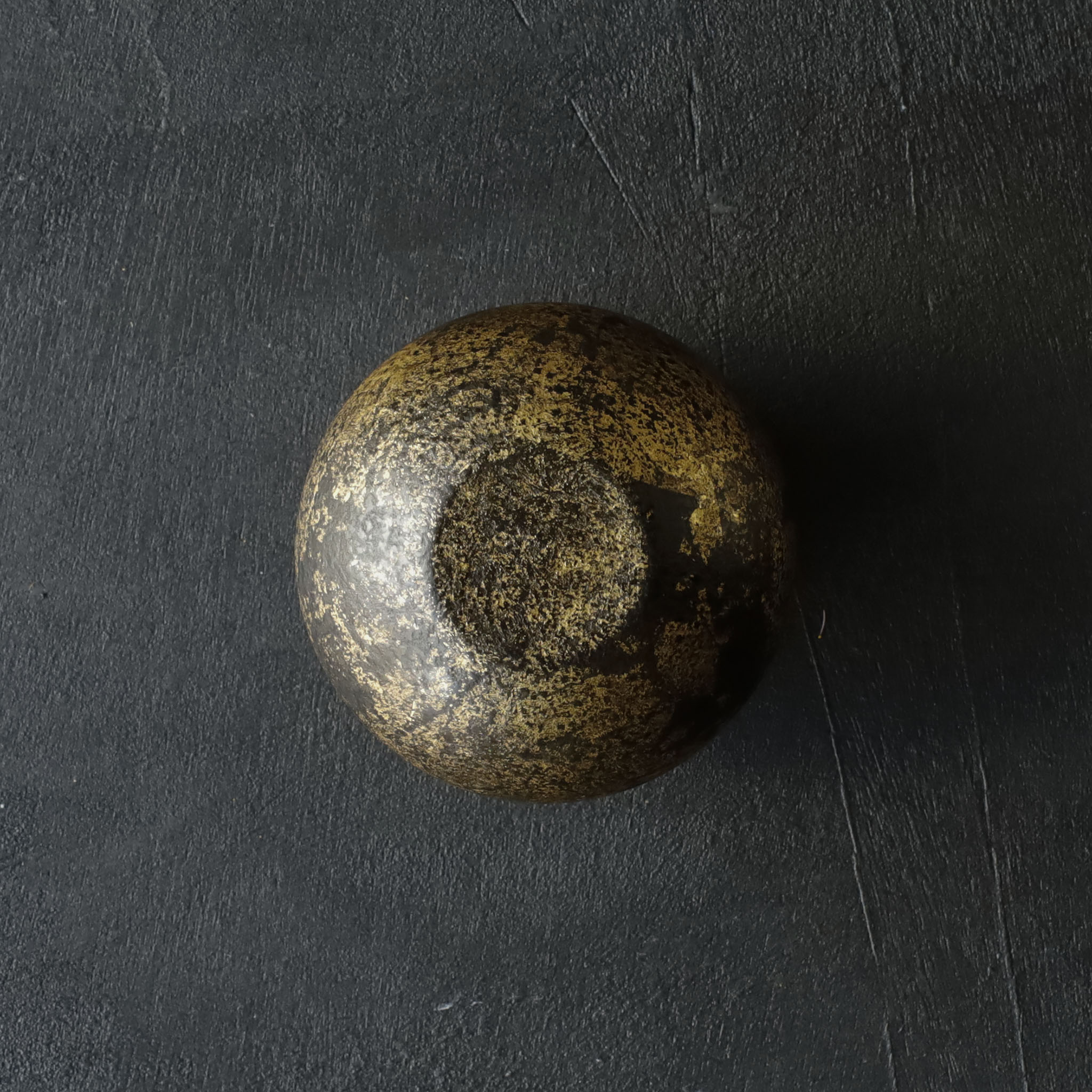 26-AS-74  Cup – Gold-painted