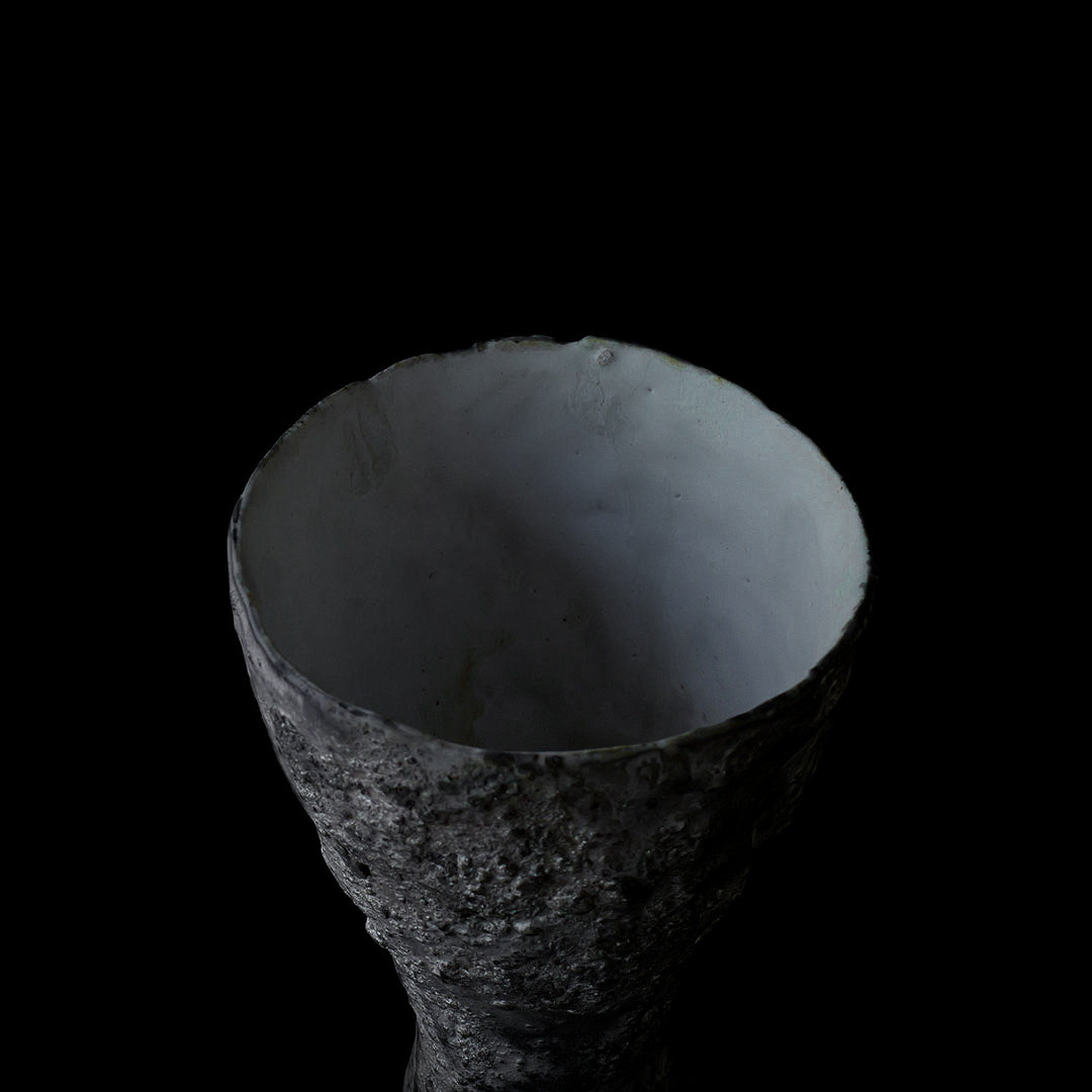 ●25-IY-66銀彩tall花器