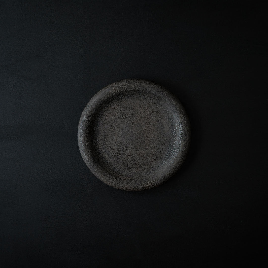 ●25-KF Sabi-urushi Reversible Plate 18cm Black