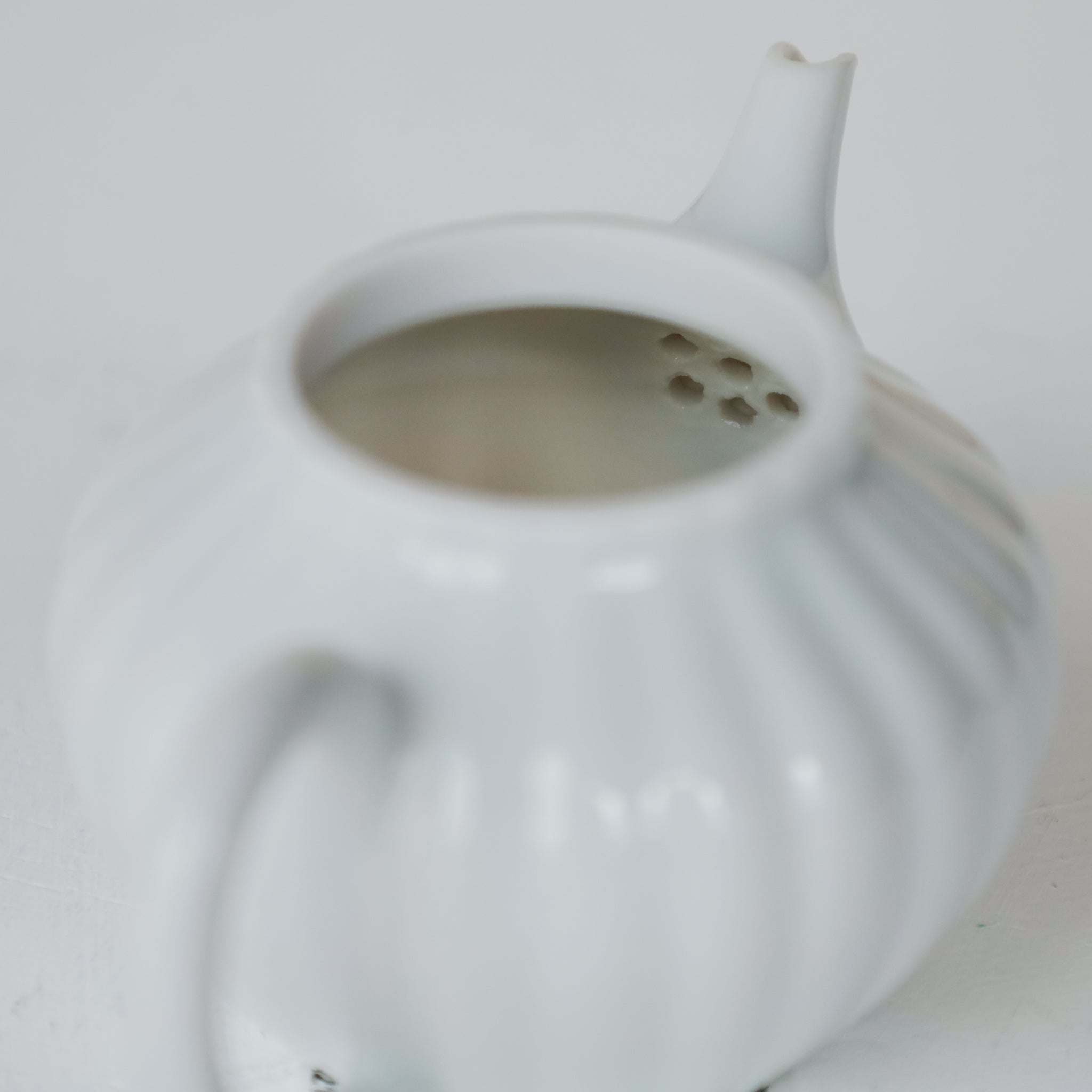 Yuichi Murakami White Porcelain Rinka Teapot