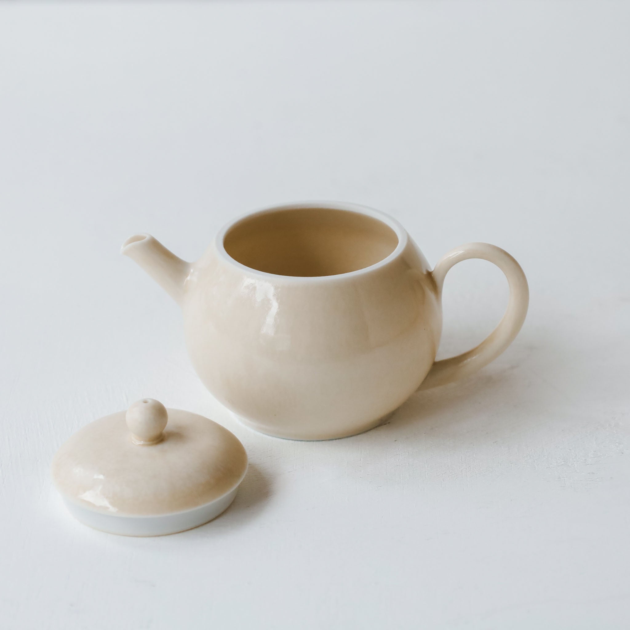村上雄一 米色茶壺