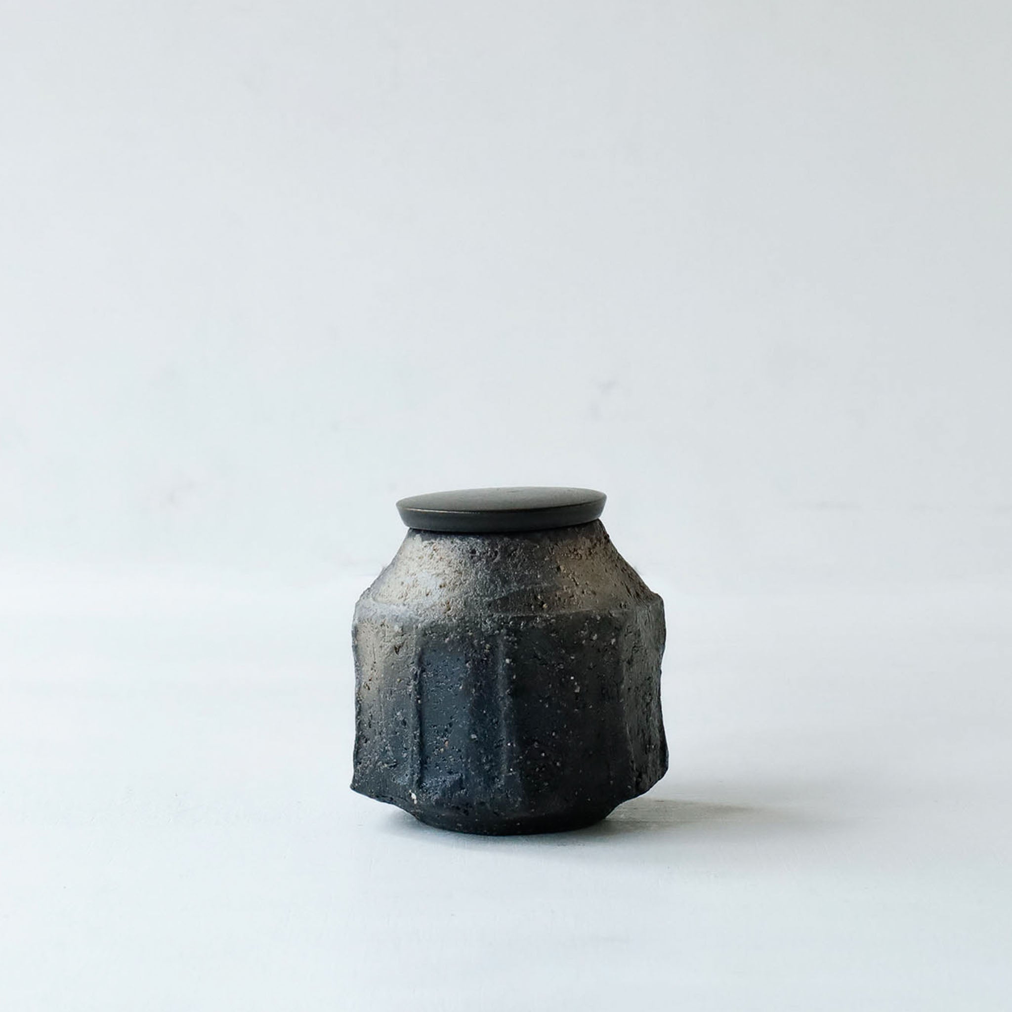 ●26-NT-DM15 Carbonization Miniature Jar