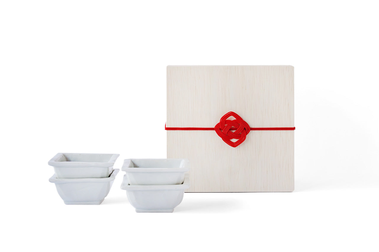 ◆Yazaemon Kiln - Small Square Mamebachi Bowls, Old White Porcelain (Gift Set of 4)