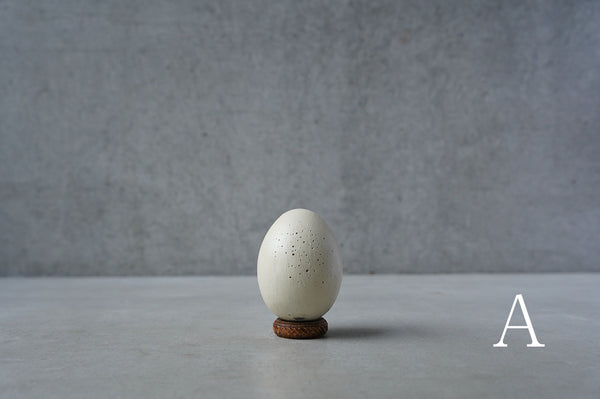 ●24-NM 30水田典寿  egg object (Low pedestal)