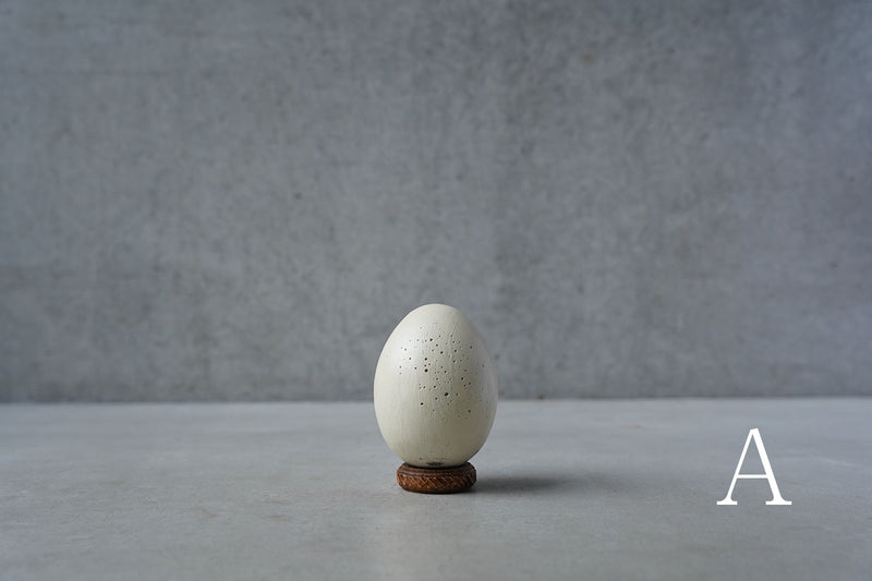 ●24-NM 30水田典寿  egg object (Low pedestal)