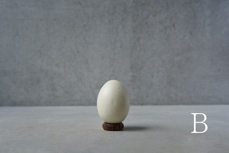 ●24-NM 30水田典寿  egg object (Low pedestal)