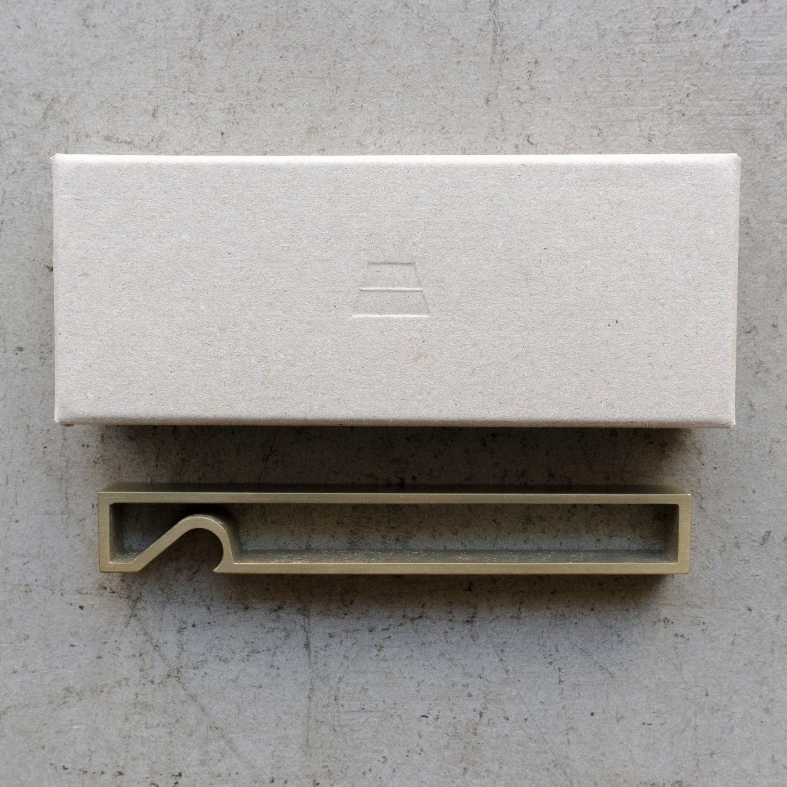 FUTAGAMI Bottle Opener Frame