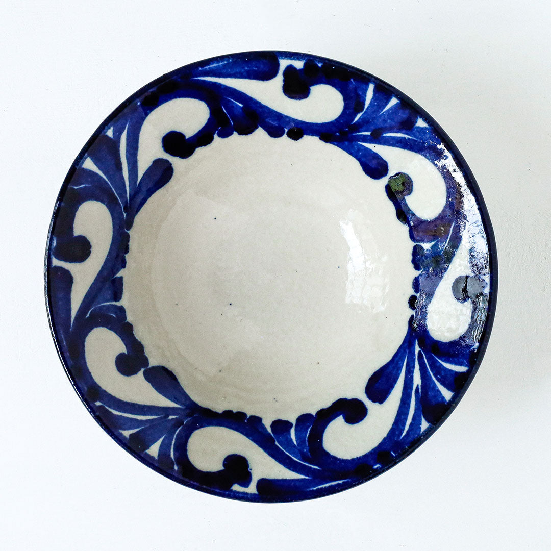 陶房眞喜屋 ラッパ鉢 マキカラクサ