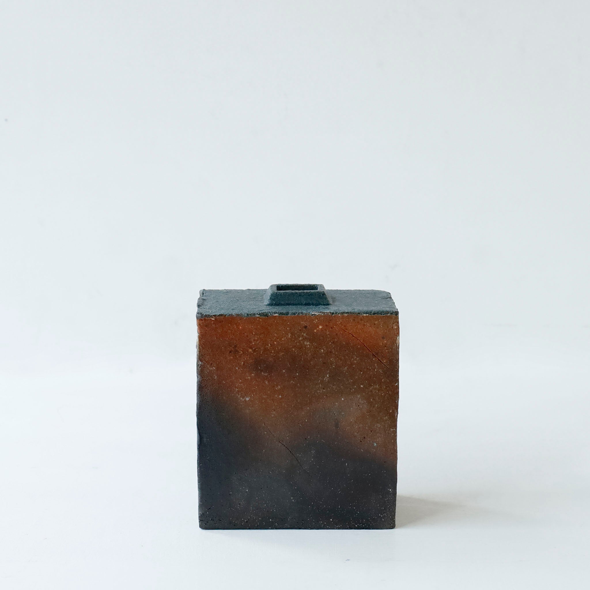 ●26-NT-75 "Tankas" (Carbonization) Block Vase