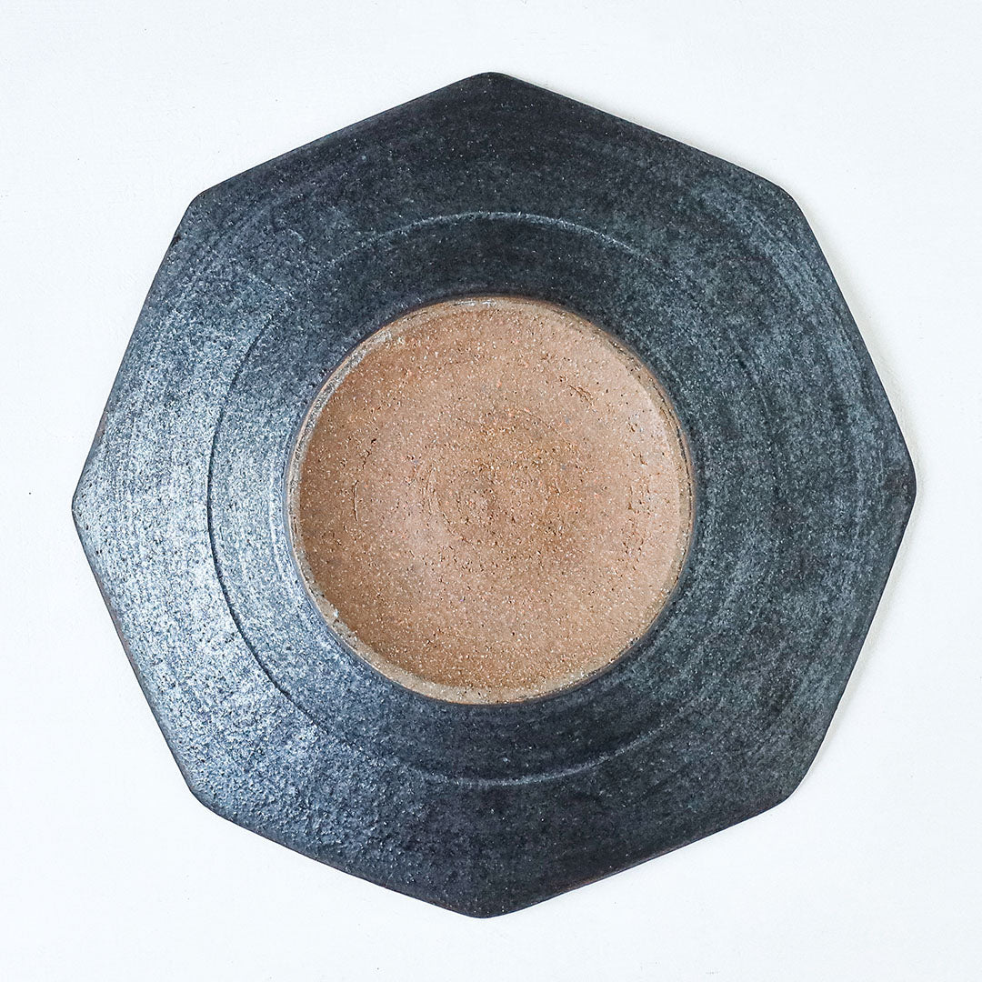 陶房眞喜屋 八角7寸皿 ハナカラクサ