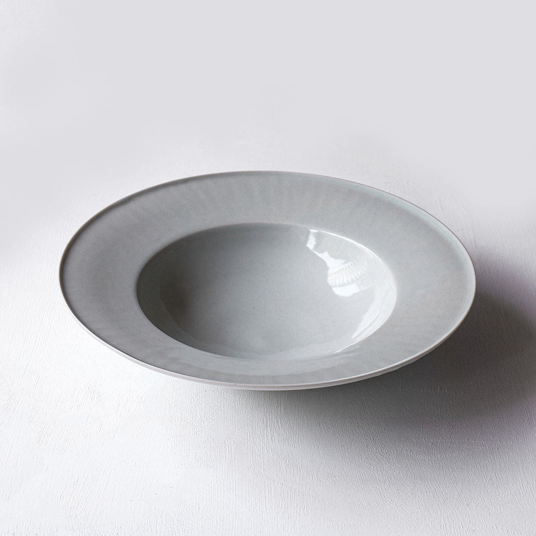 Miyuki Koizumi  Rim Bowl White 24cm